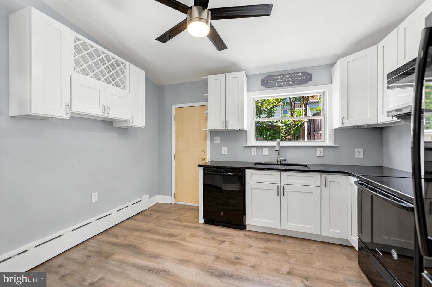 3725 Stanton Street photo 9