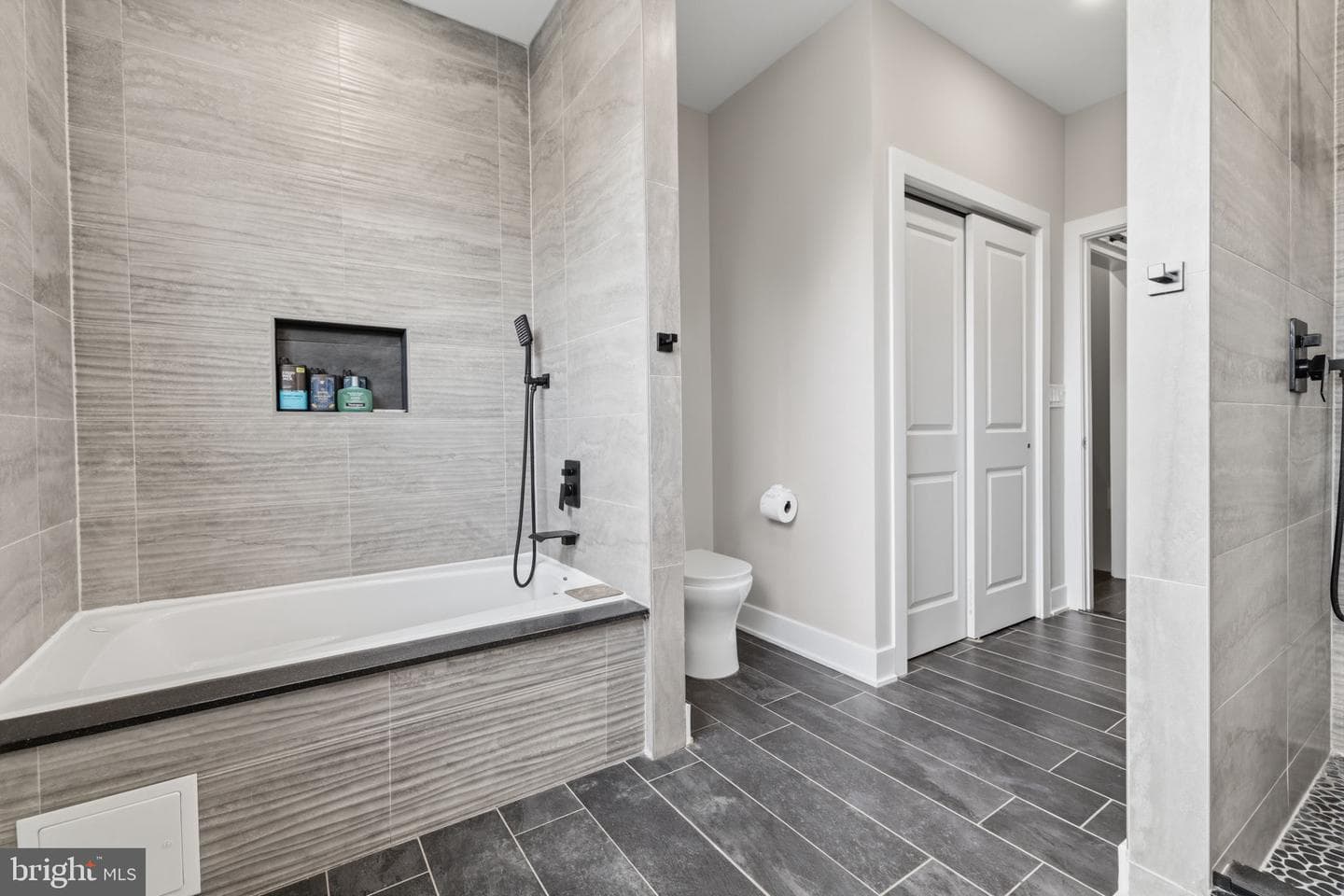 3041 W Harper Street photo 22