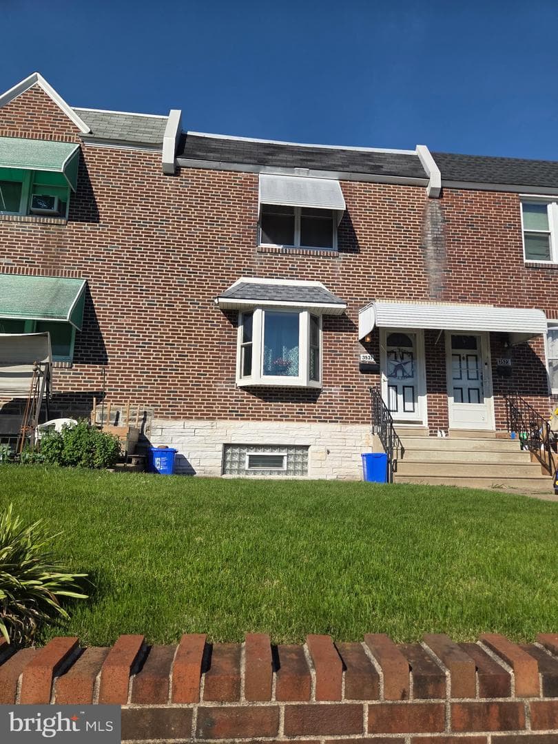 3521 Lansing Street