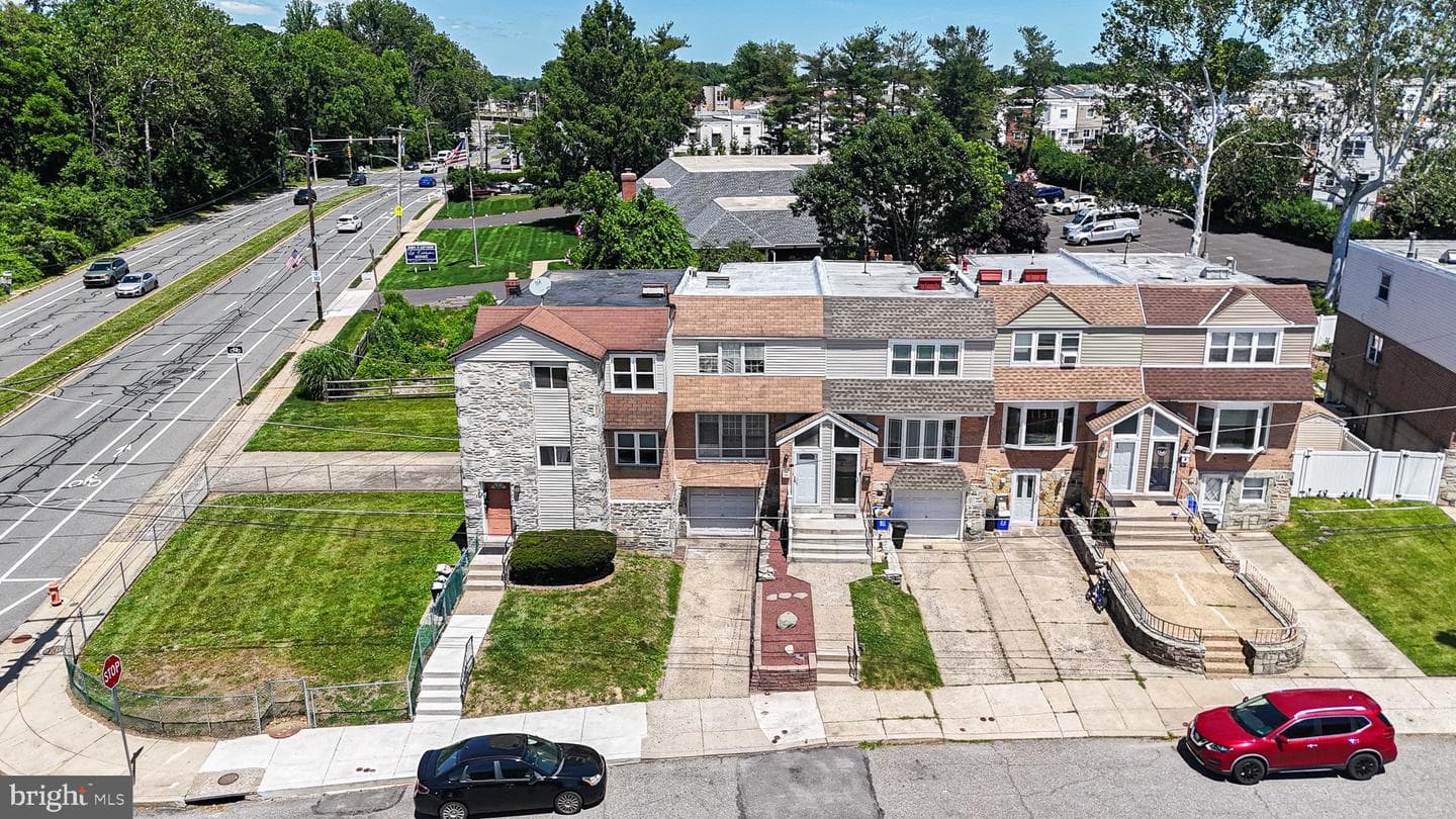 3403 Amity Road photo 2