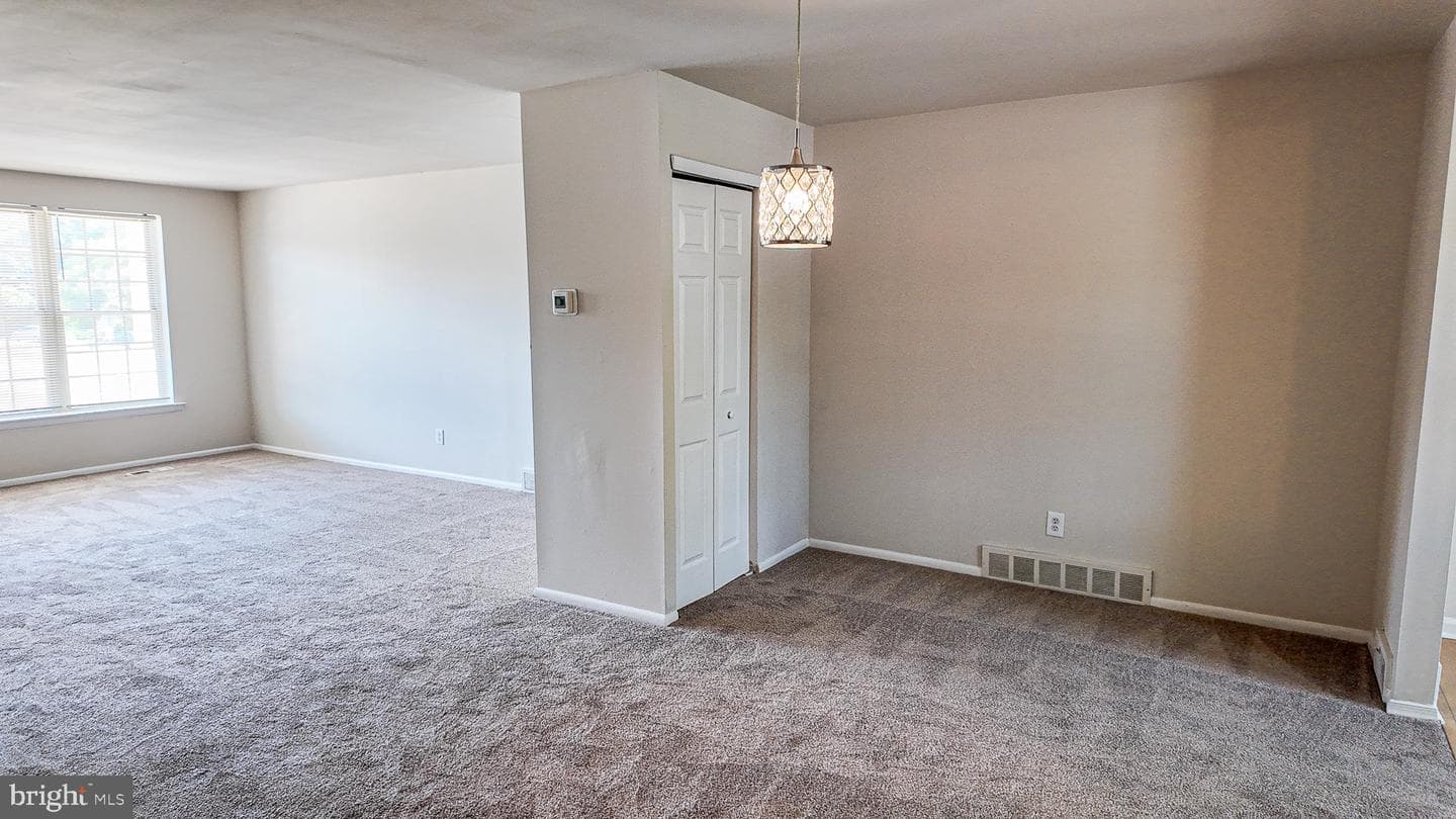 3403 Amity Road photo 8