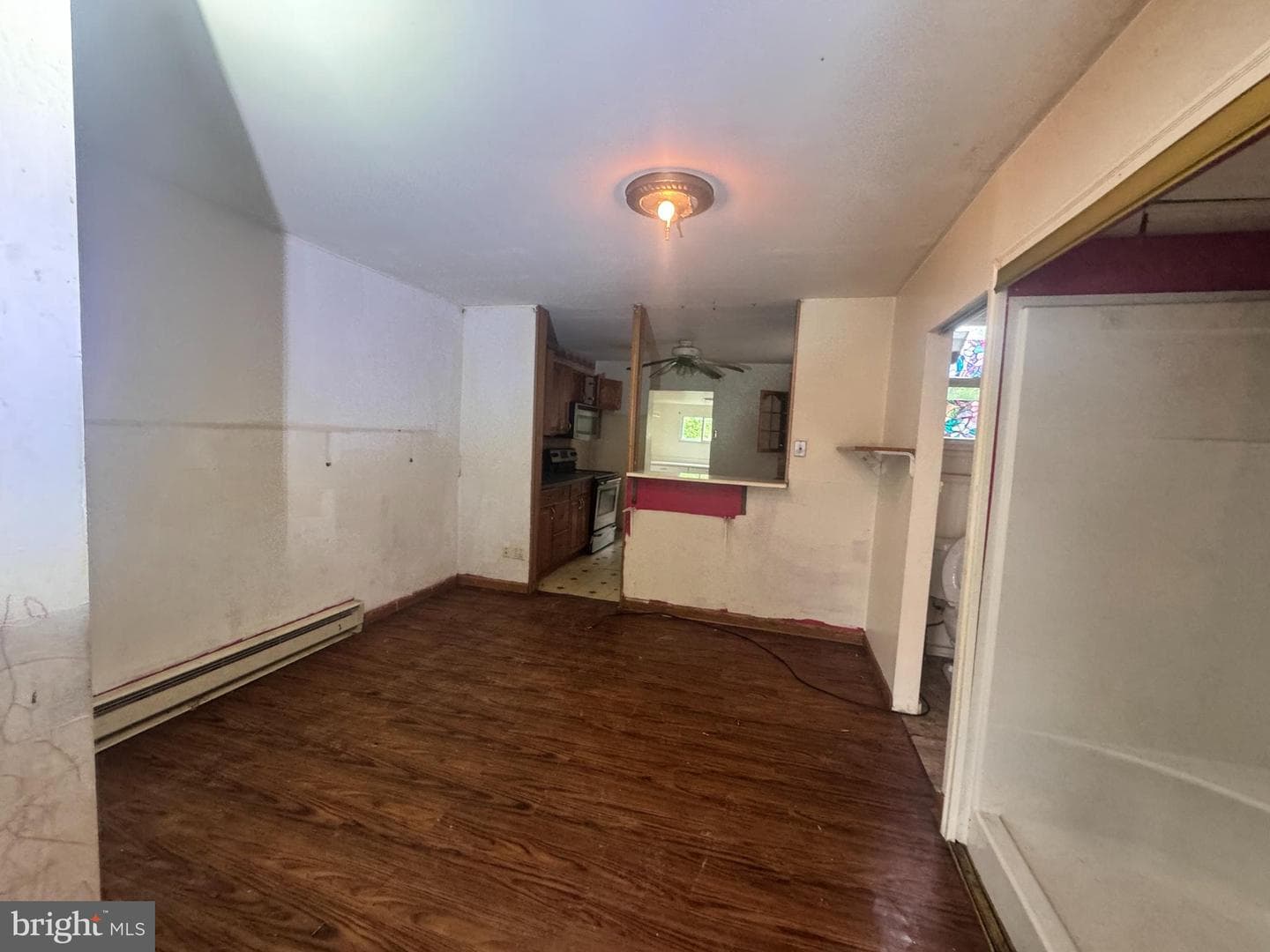 528 Geneva Avenue photo 5