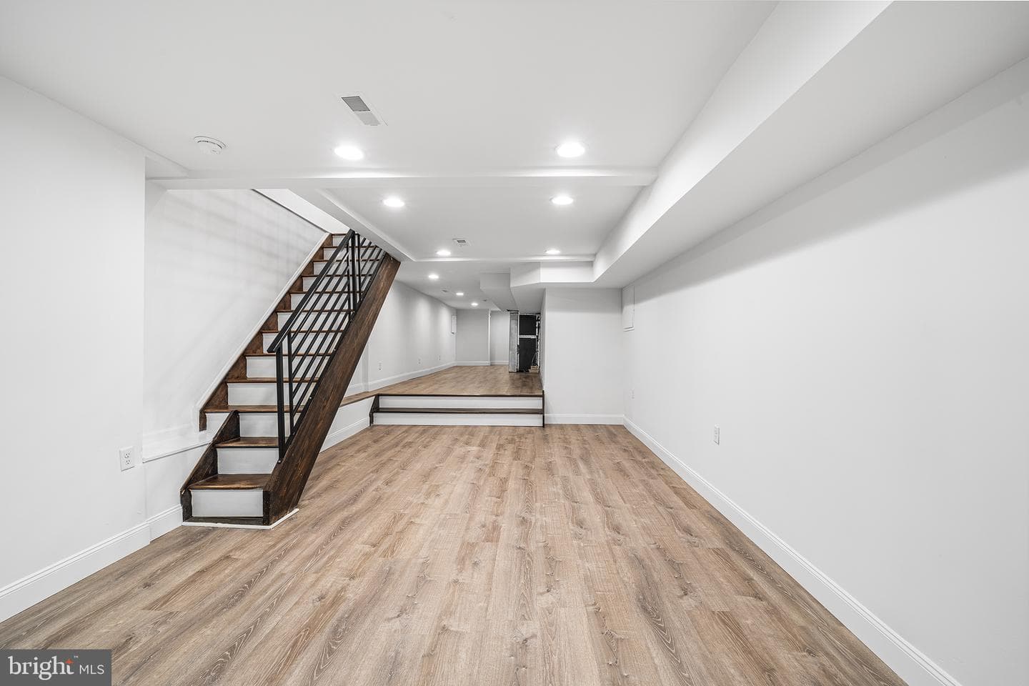 4047 Green Street photo 16