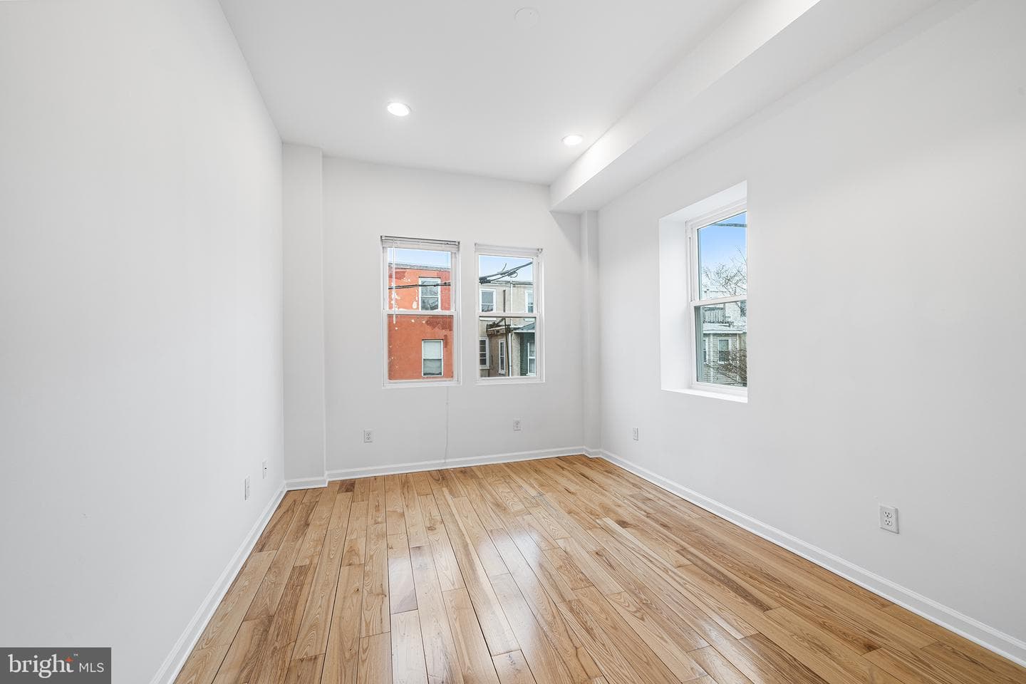 4047 Green Street photo 20