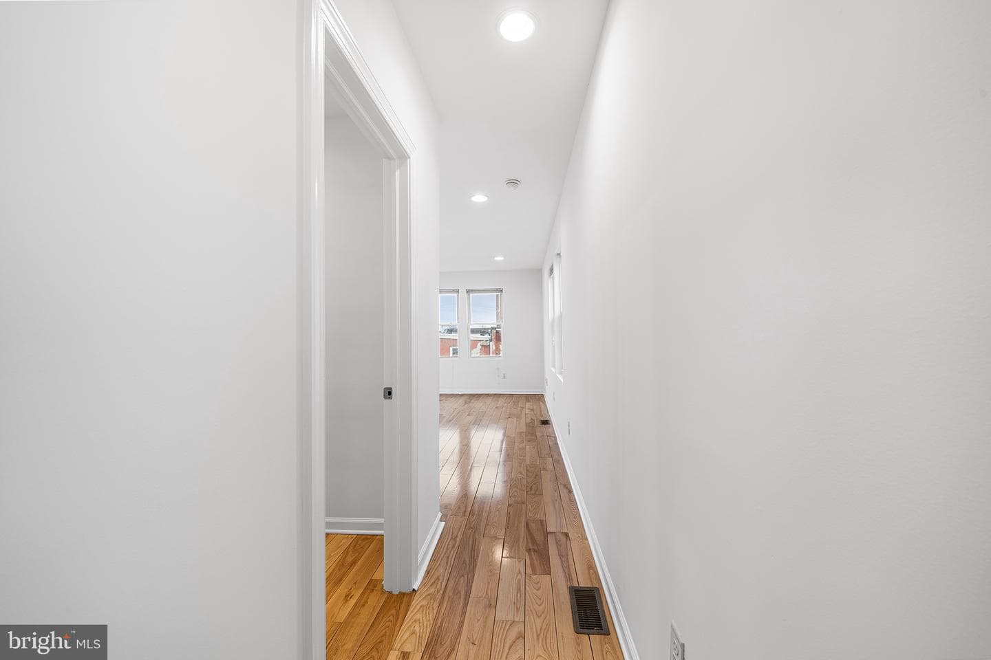 4047 Green Street photo 24