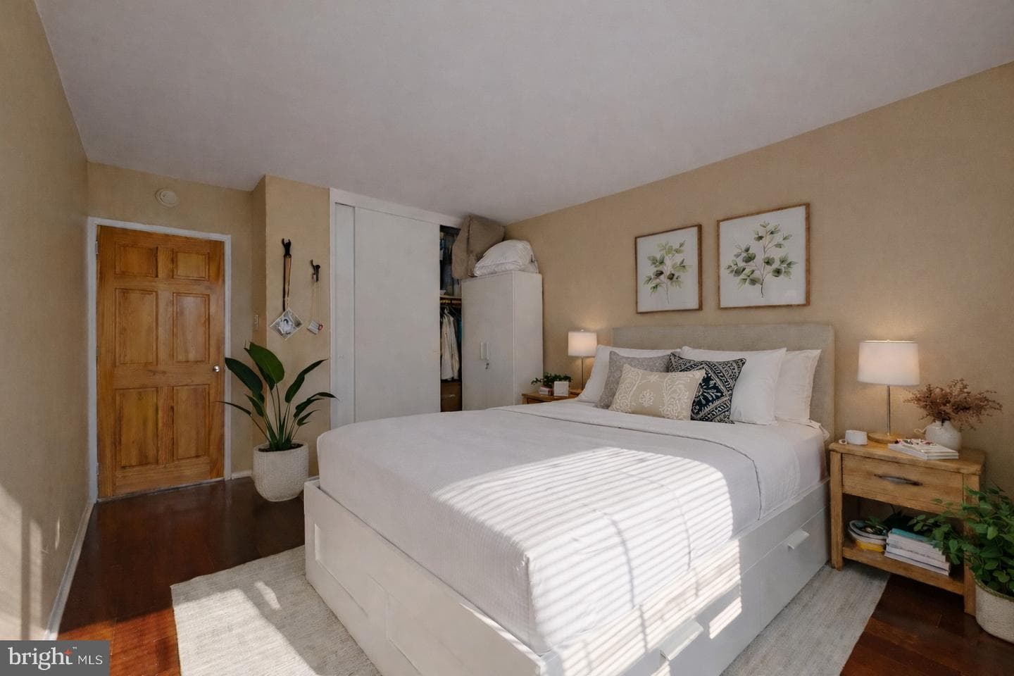 2101 Chestnut Street #1011 photo 4