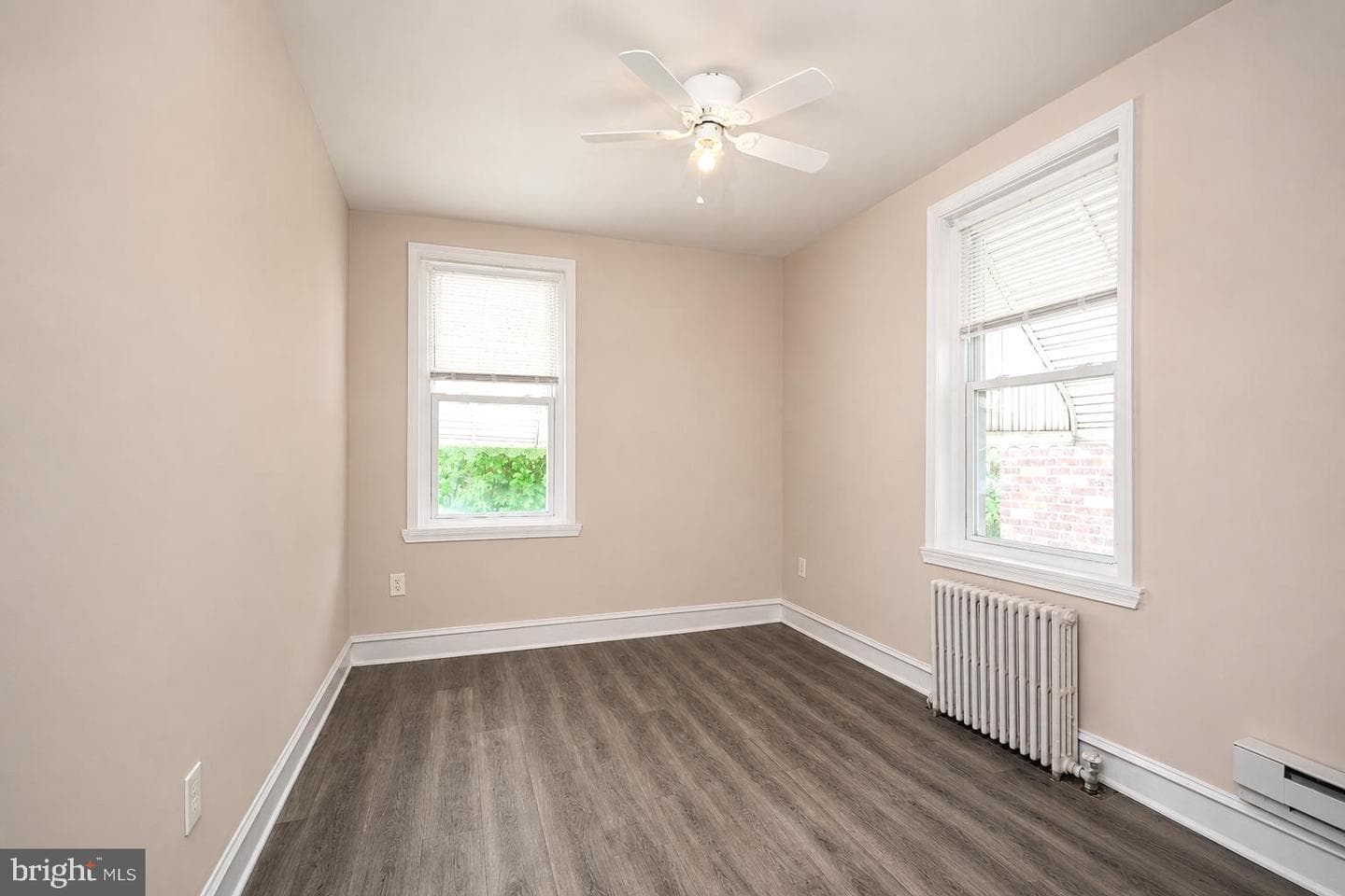 553 N Gross Street photo 10