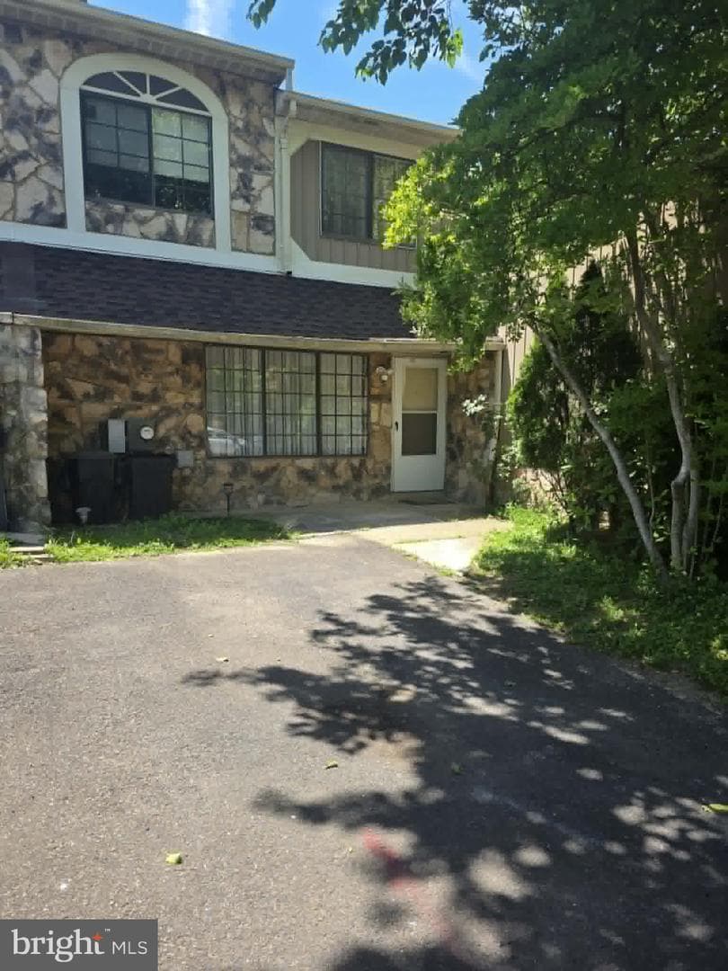 1102 Stewart Place, Philadelphia