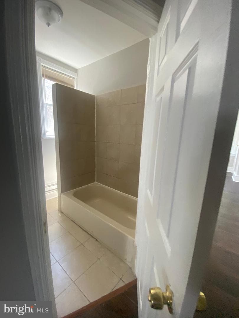 139 W Hansberry Street photo 36