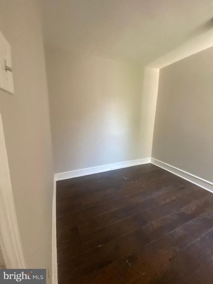 139 W Hansberry Street photo 45