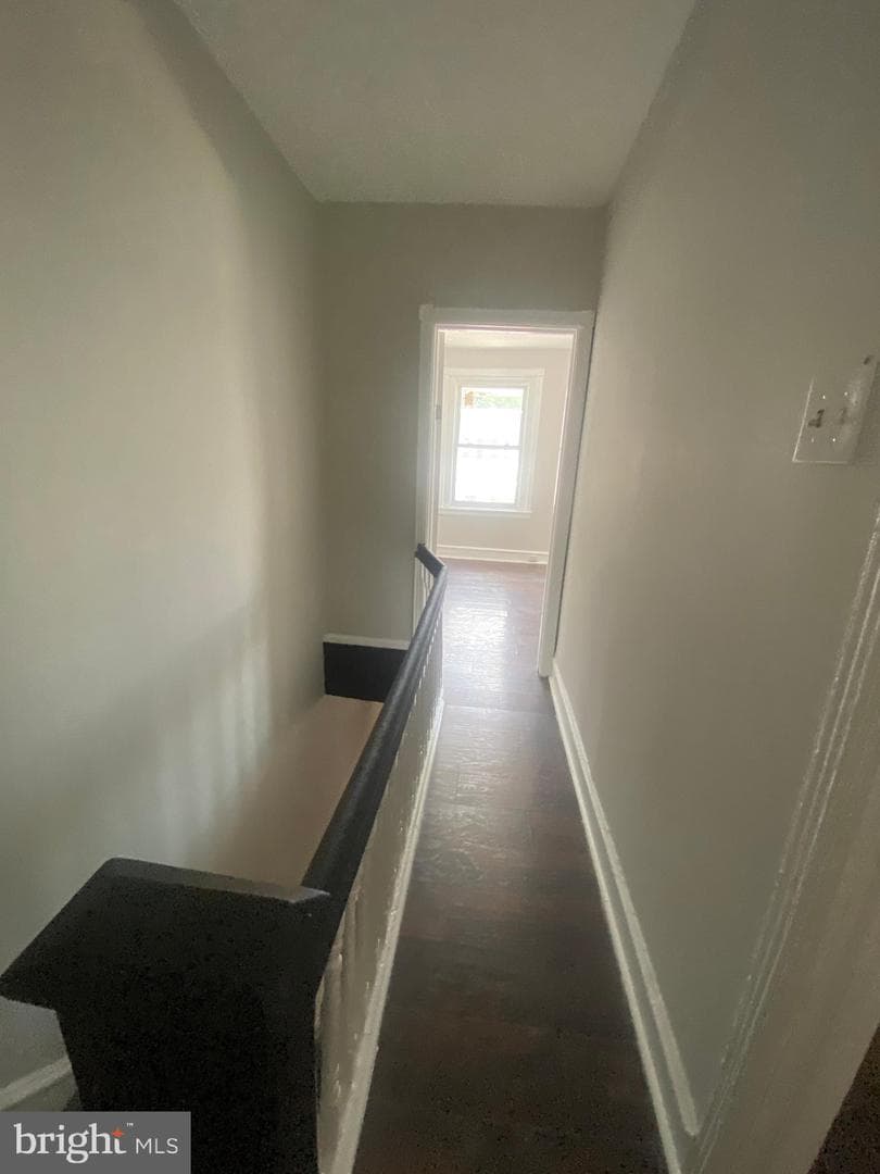 139 W Hansberry Street photo 49