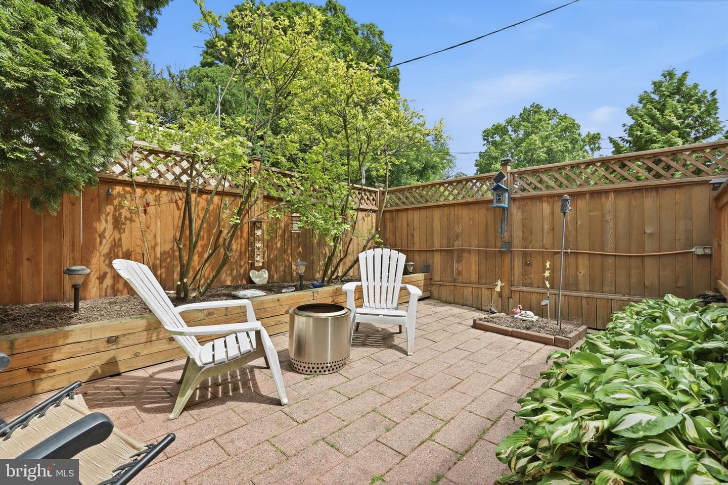 241 E Highland Avenue photo 30