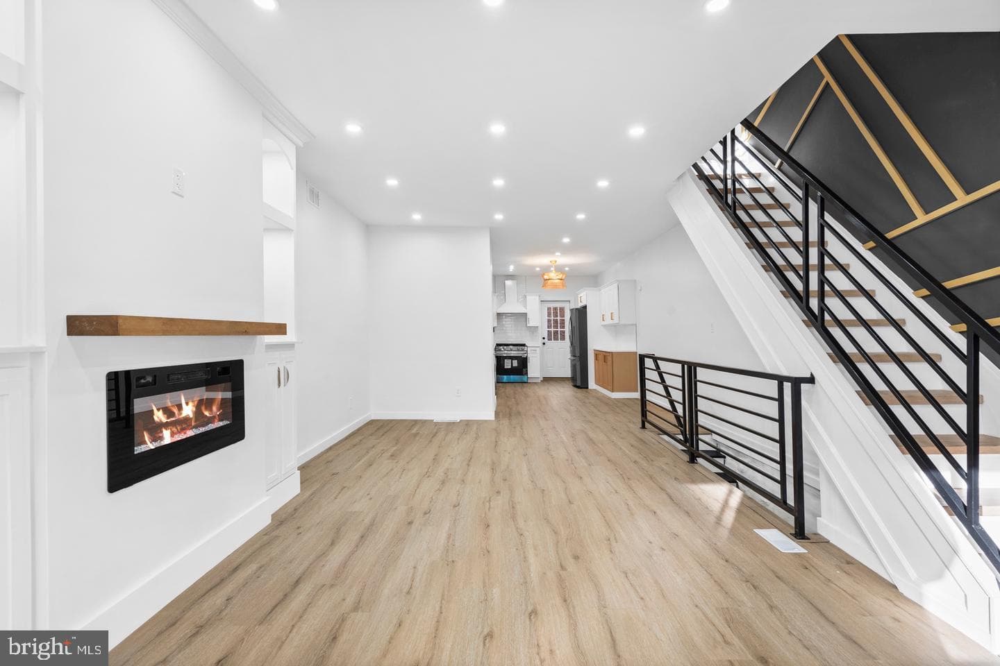 5541 Race Street, Philadelphia