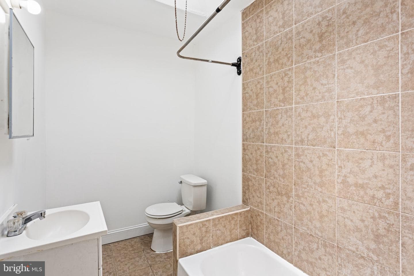 522 S Yewdall Street photo 9