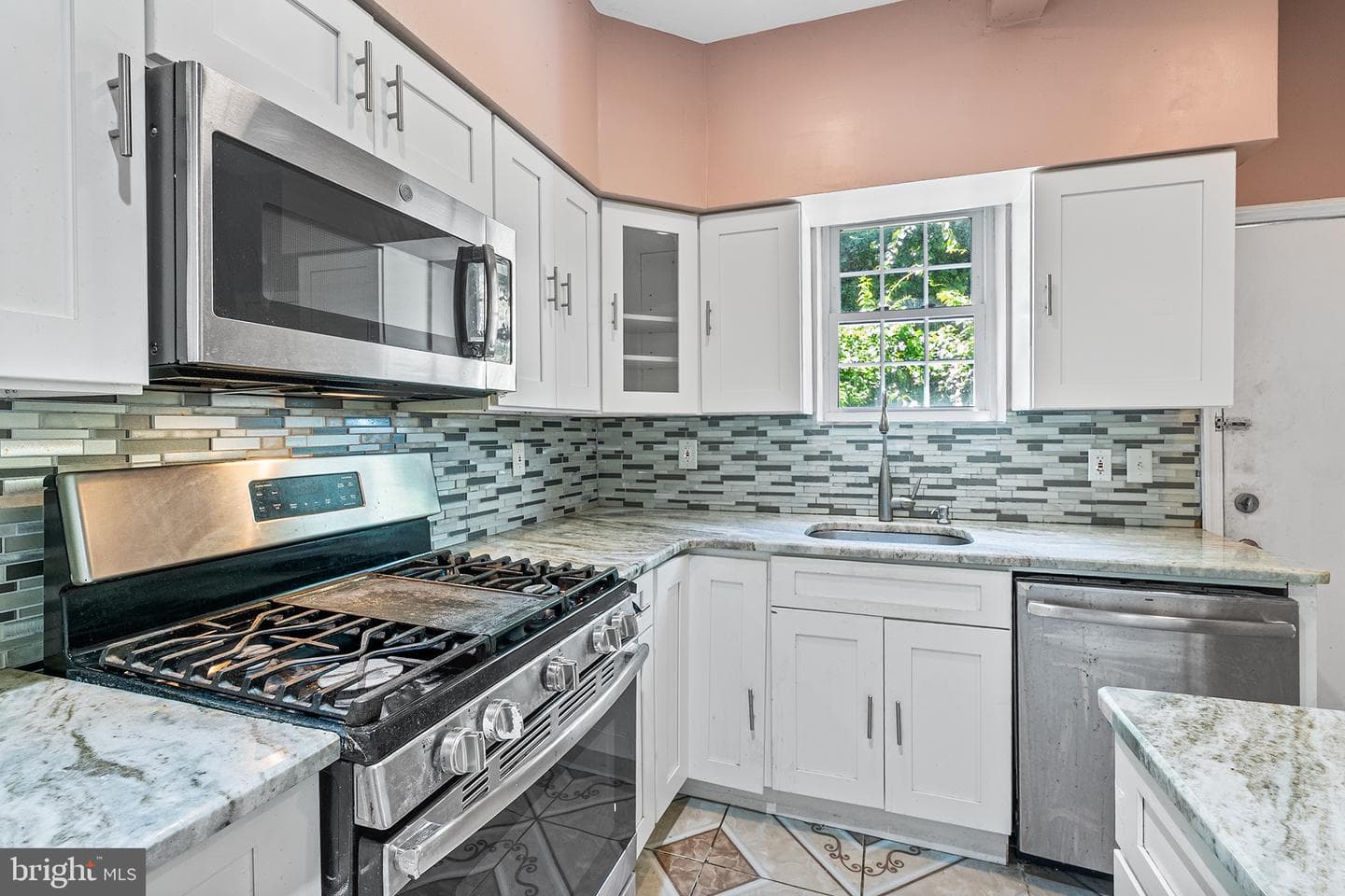 5150 Ranstead Street photo 14