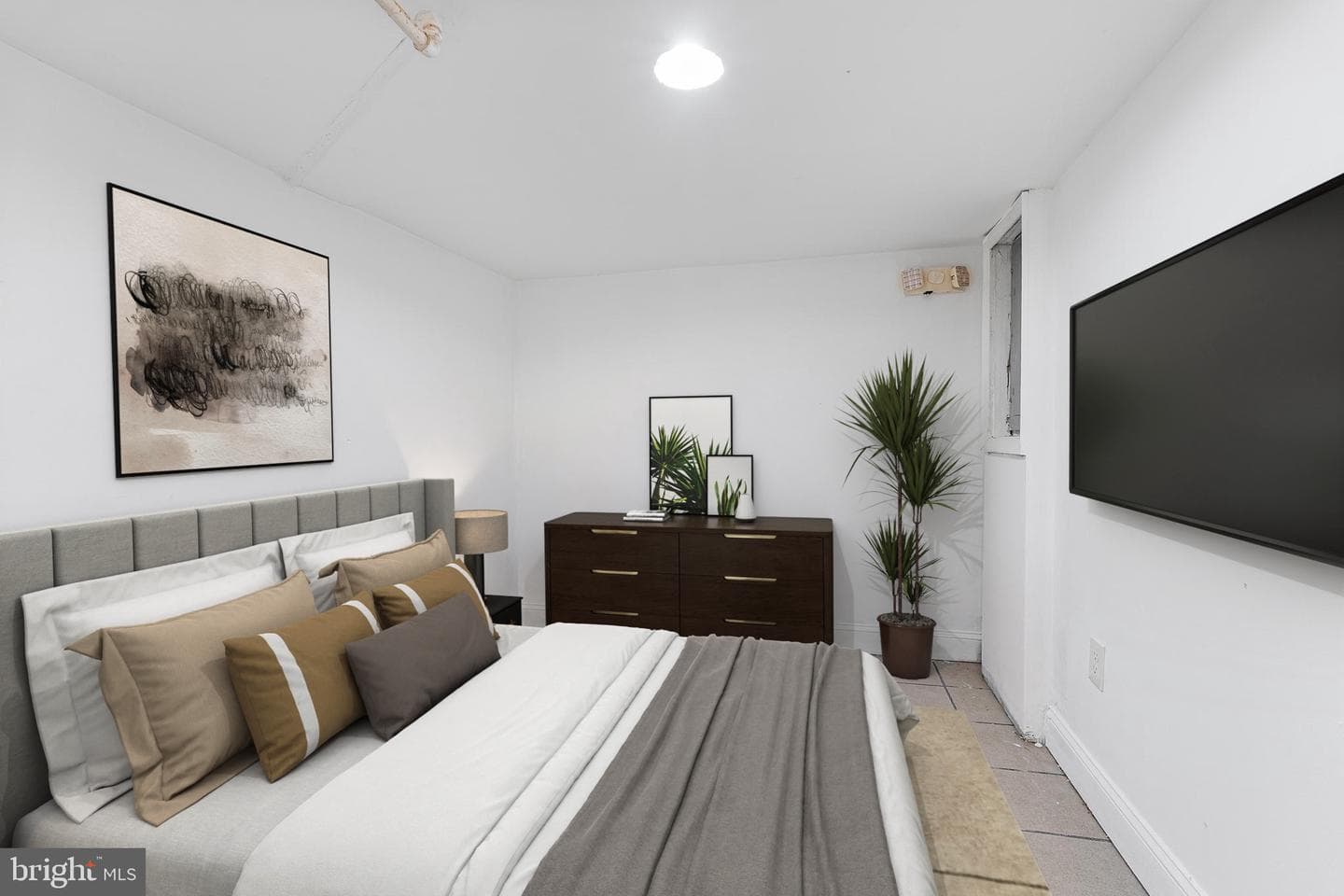 5150 Ranstead Street photo 3