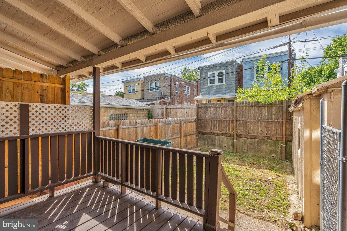 7035 Cottage Street photo 16