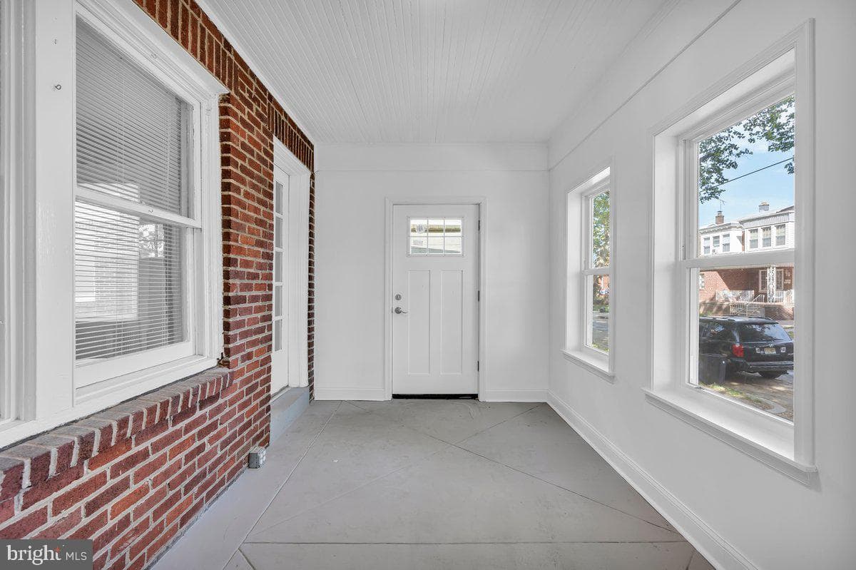 7035 Cottage Street photo 7