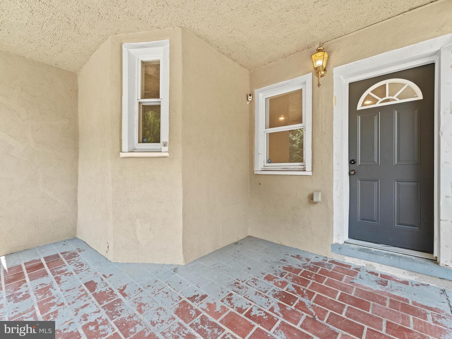 407 W Abbottsford Avenue photo 32