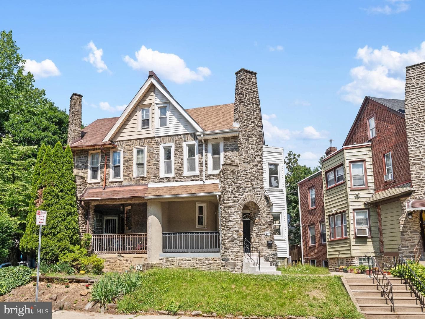 407 W Abbottsford Avenue photo 33