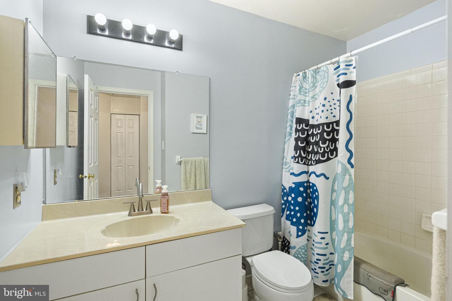 276 Ripka Street photo 26