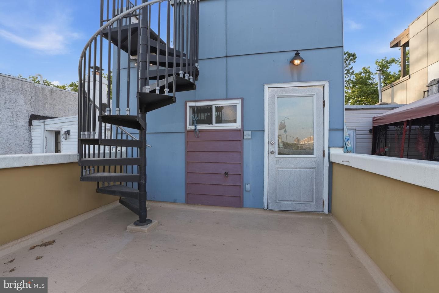 2407 Grays Ferry Avenue photo 38