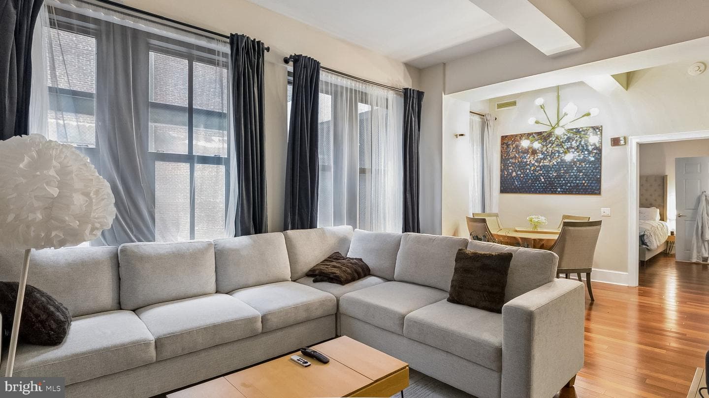 1500 Chestnut Street #8i, Philadelphia