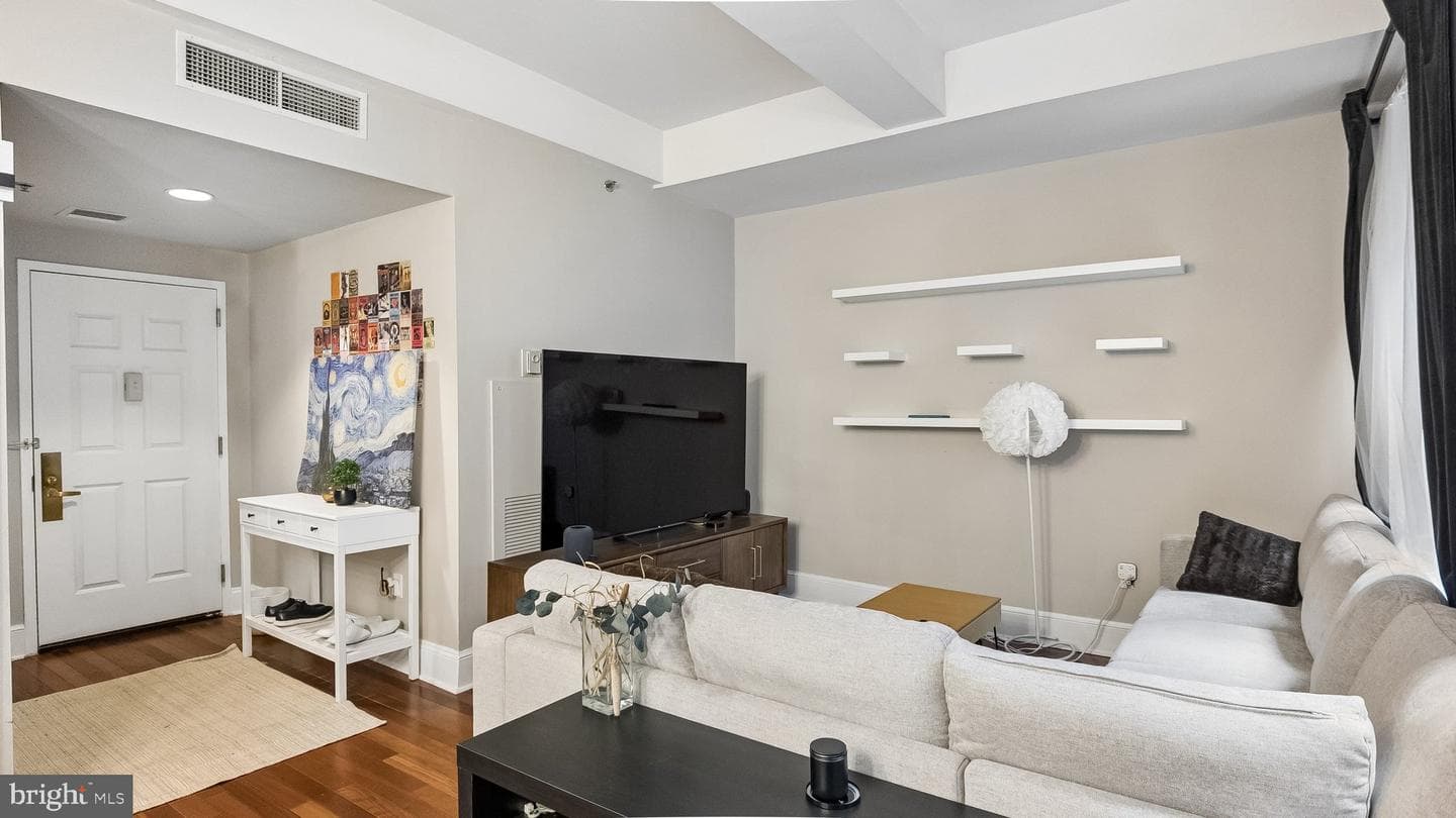 1500 Chestnut Street #8i photo 5