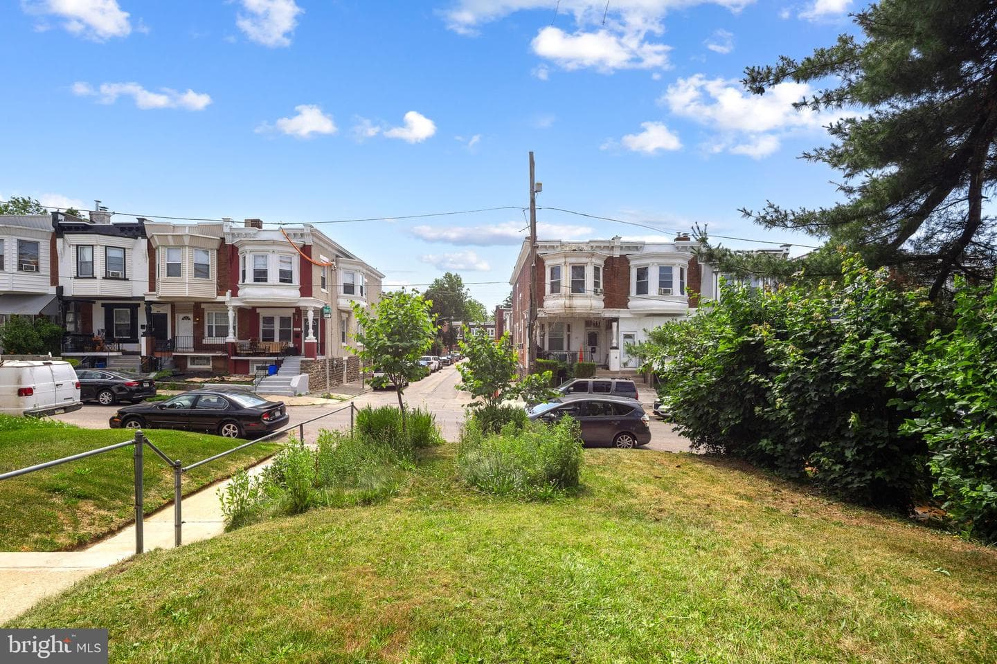 625 E Woodlawn Street photo 4