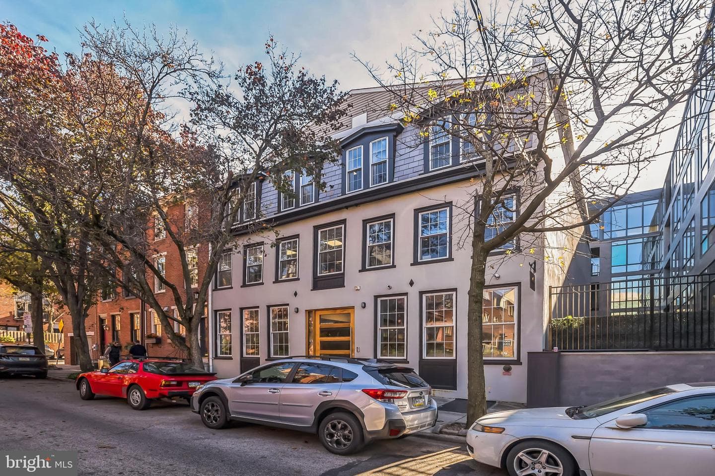 2218-20 Race Street photo 2