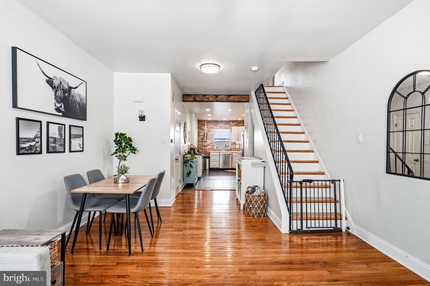 1832 S Sartain Street photo 10