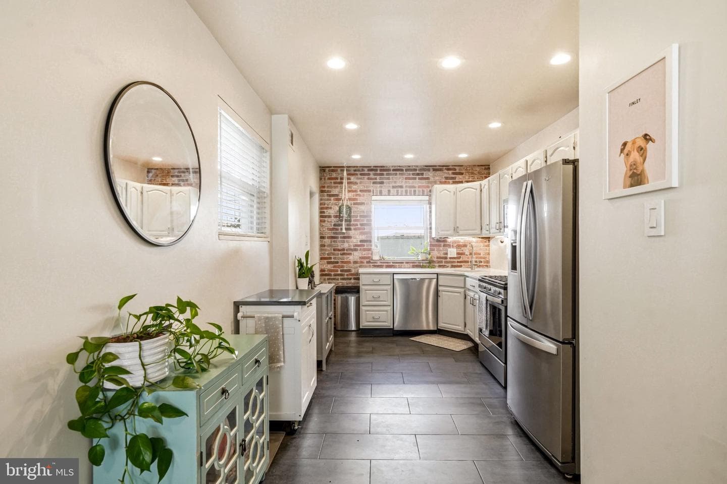 1832 S Sartain Street photo 12