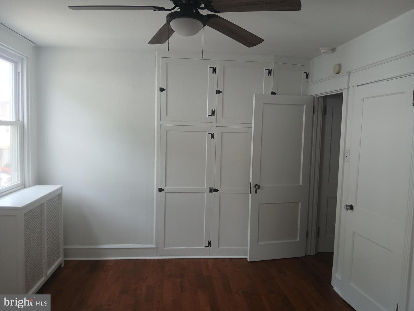 3423 Barclay Street photo 11