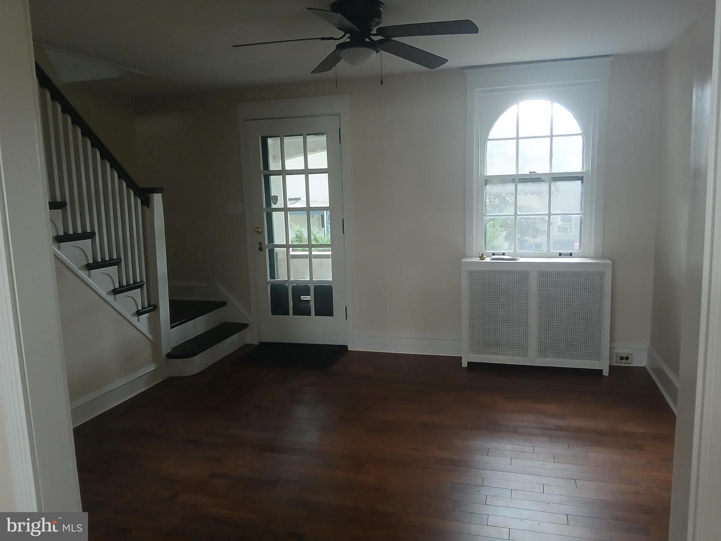 3423 Barclay Street photo 4