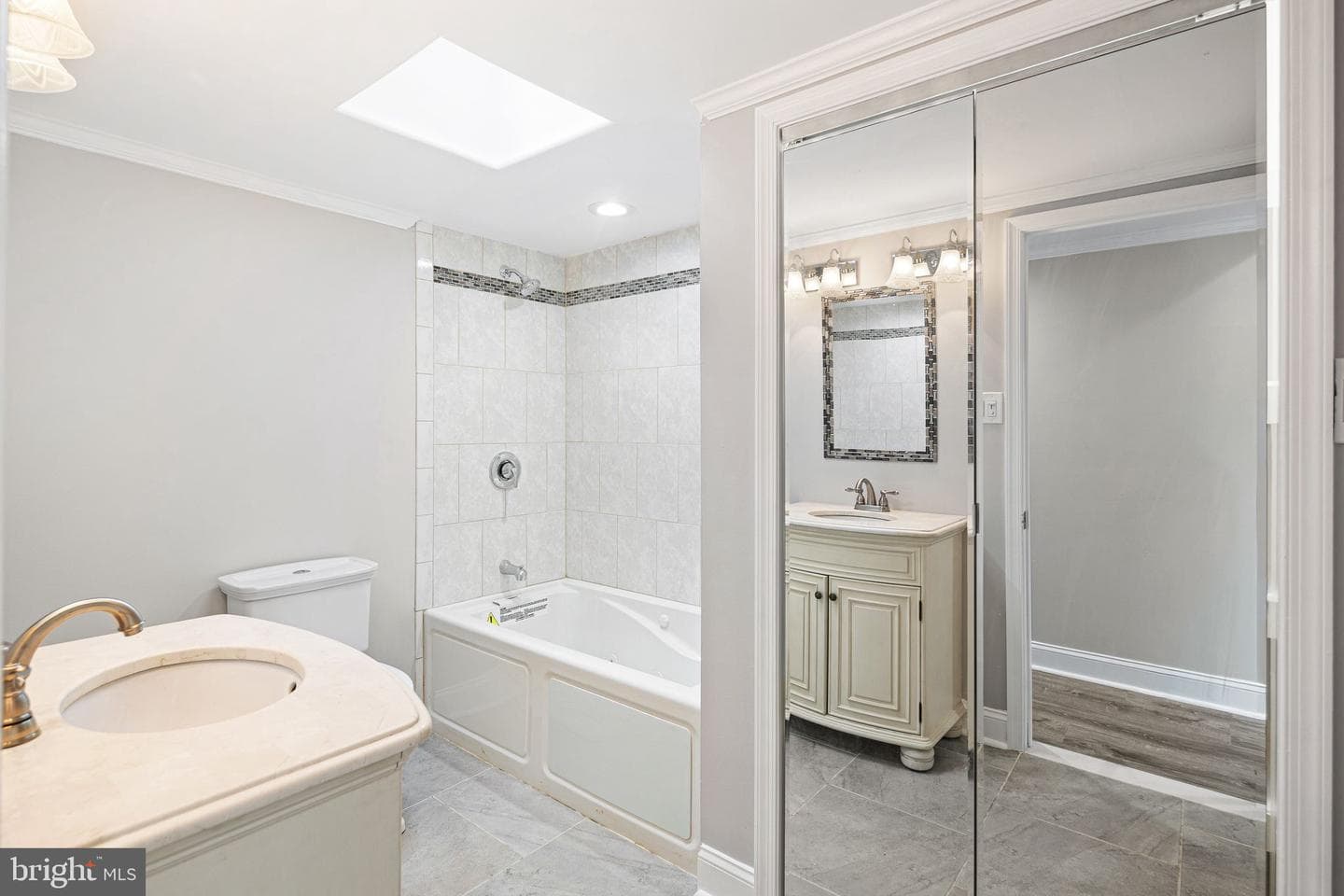 2856 Mercer Street photo 14