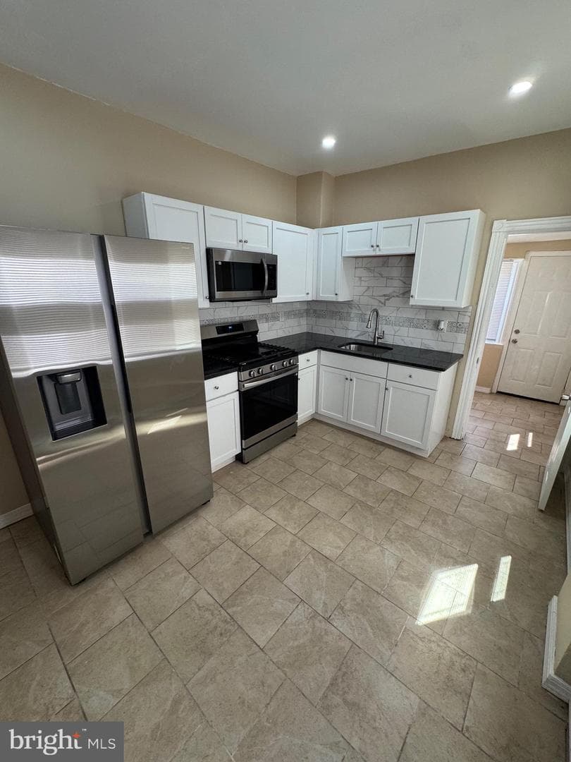 1668 Fillmore Street photo 6