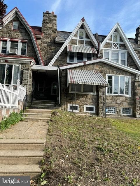5640 Woodbine Avenue, Philadelphia