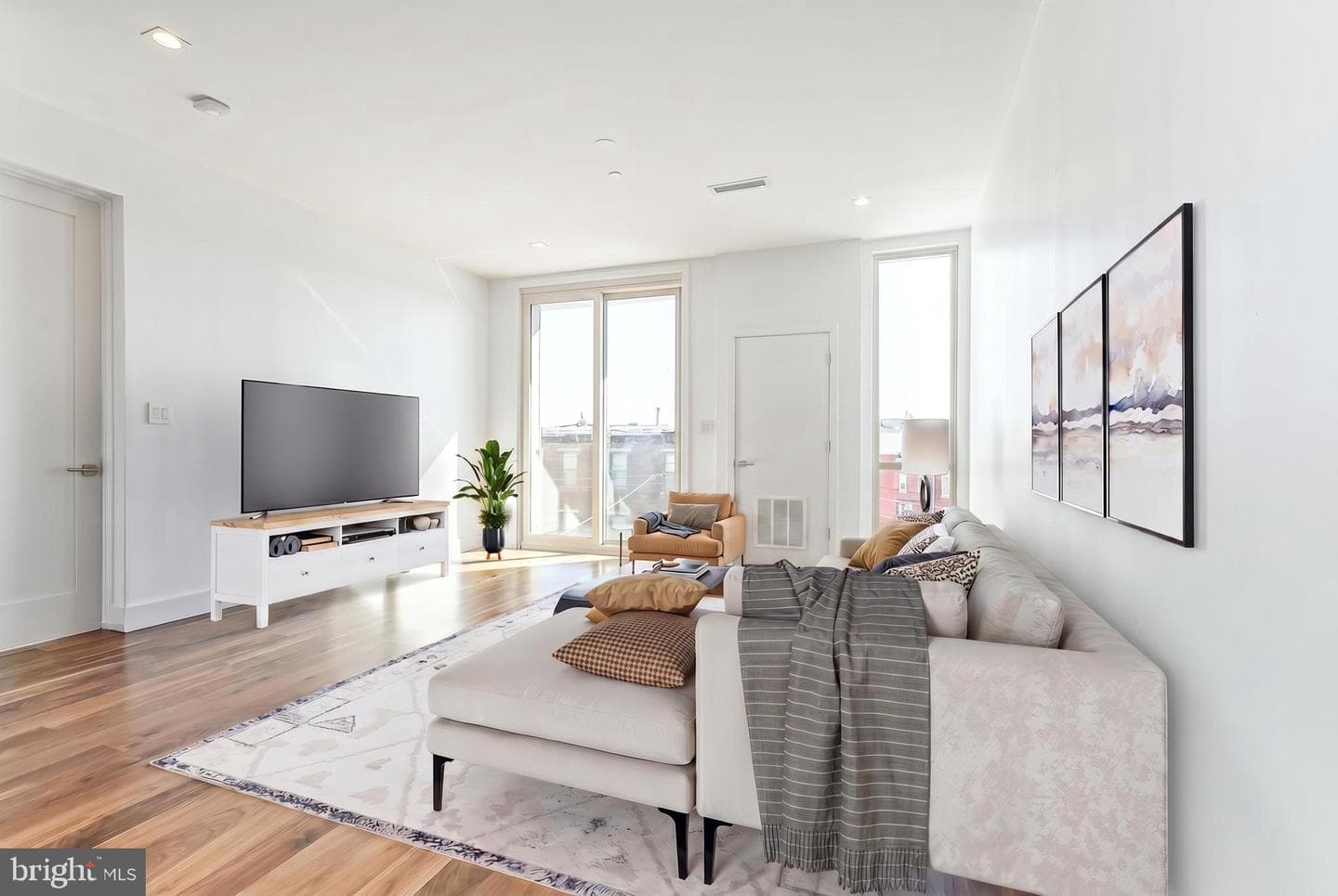 621 S 24th Street #308, Philadelphia