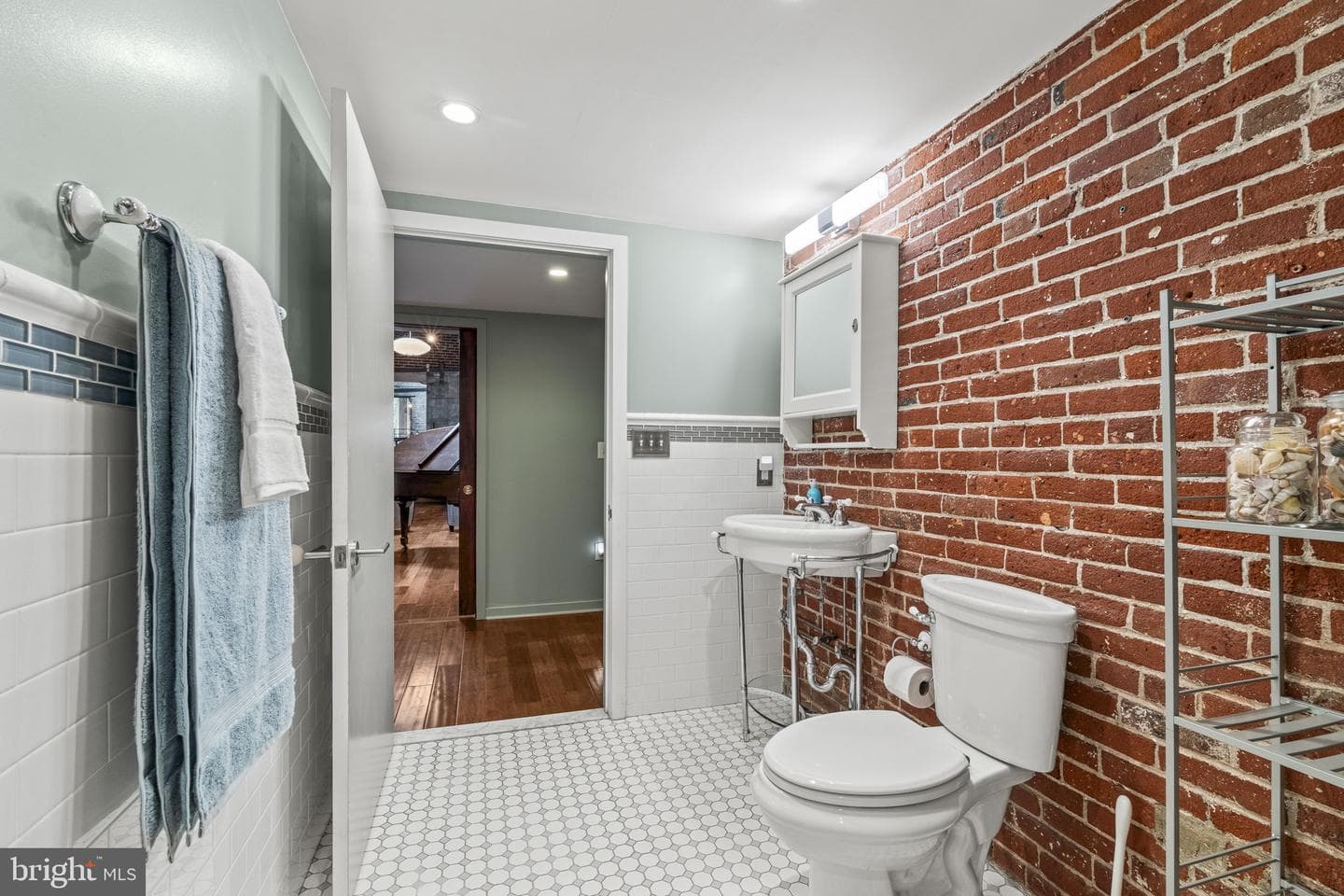 1234 Hamilton Street #105 photo 31