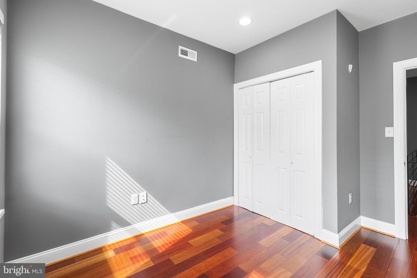 2422 S Juniper Street photo 13