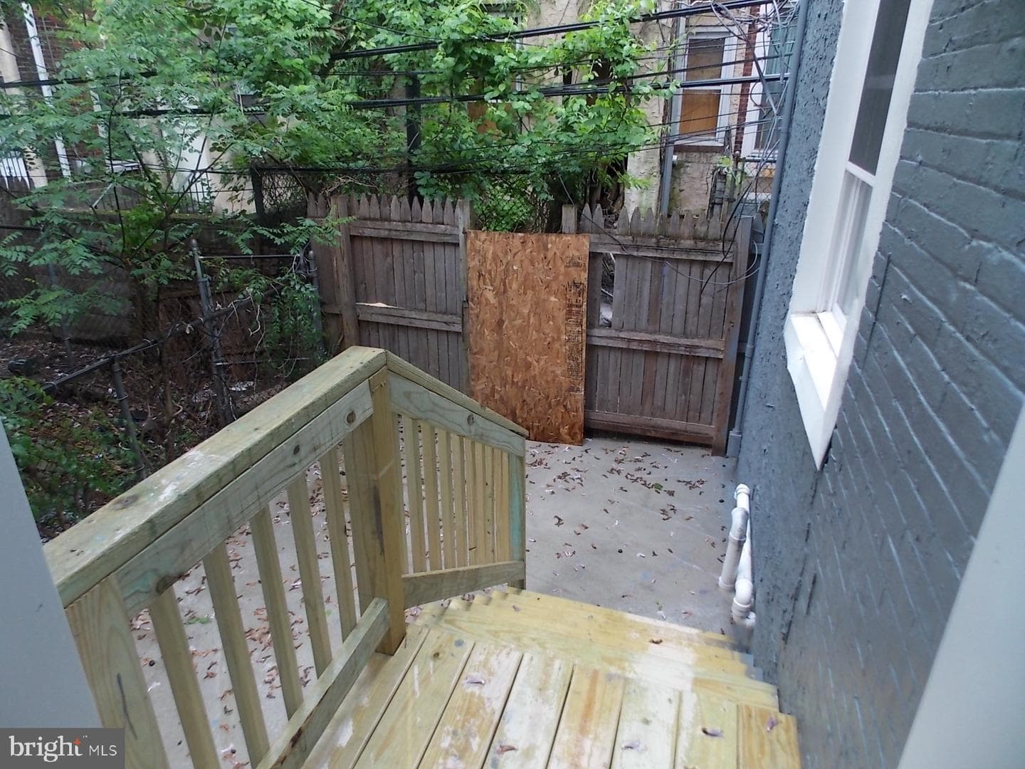 1750 N Wilton Street photo 4