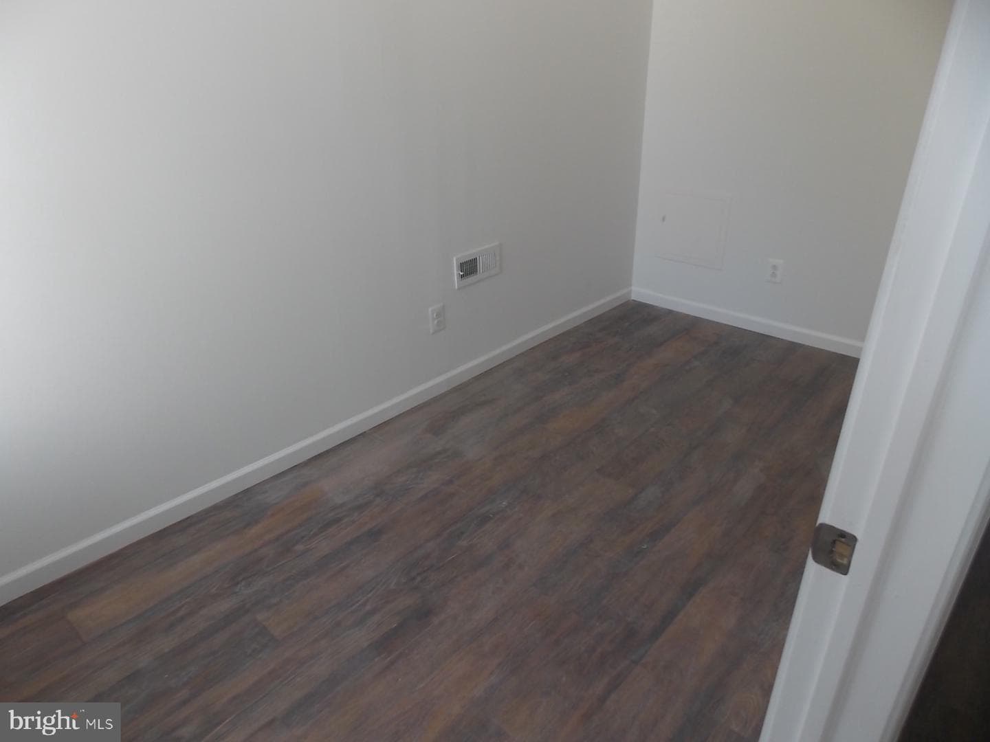 4803 Merion Avenue photo 7