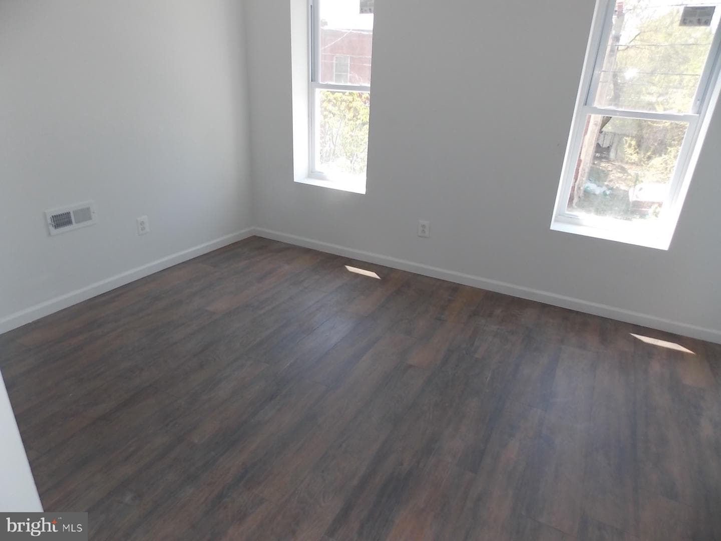 4803 Merion Avenue photo 8
