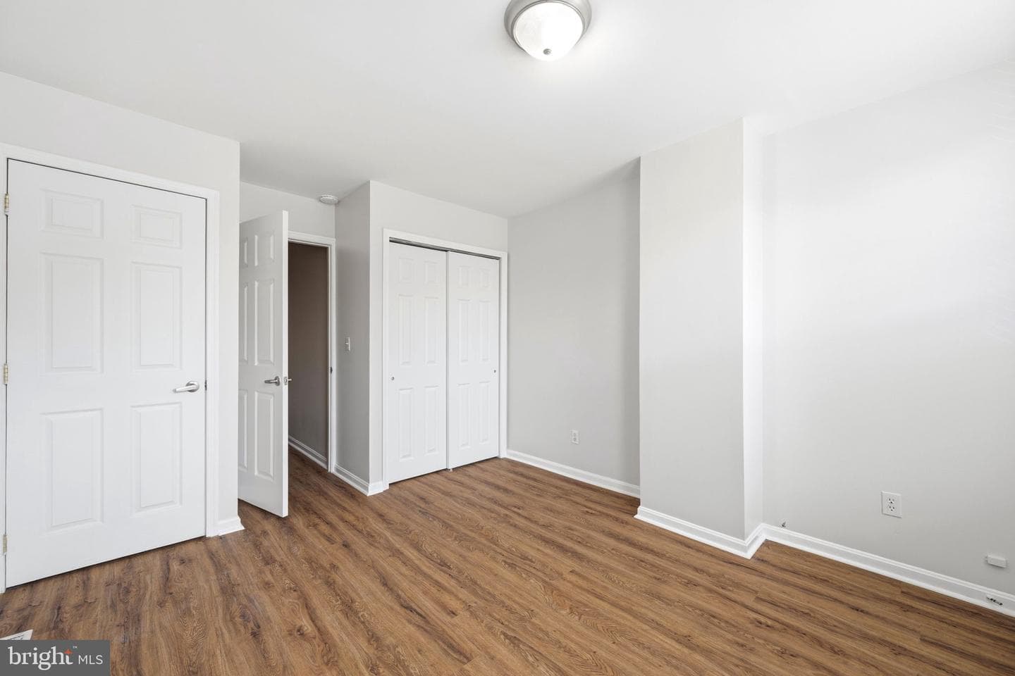 928 N. Bambrey photo 23
