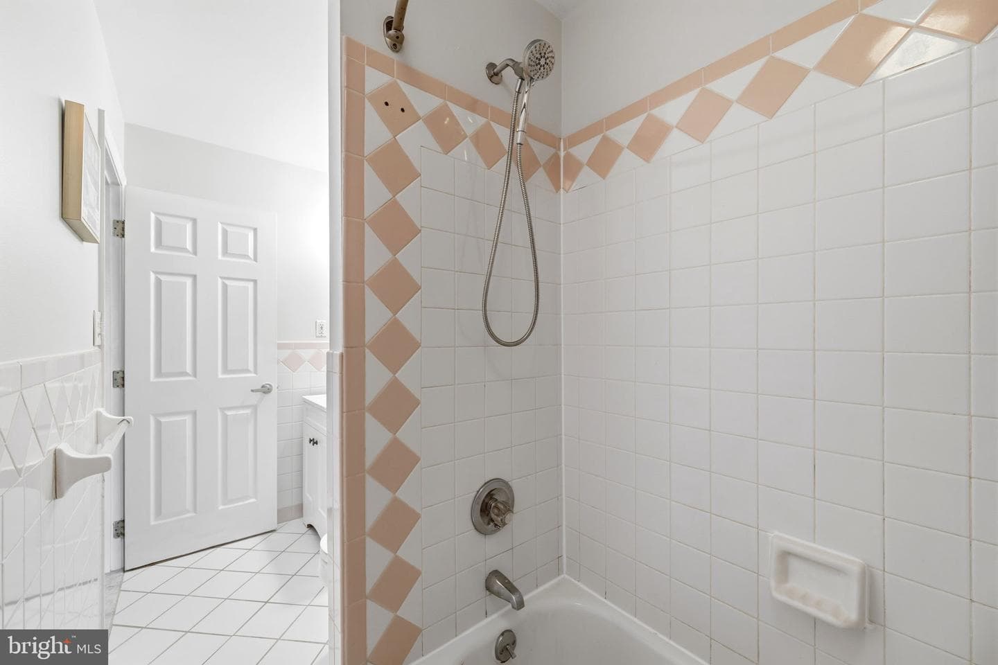 928 N. Bambrey photo 25