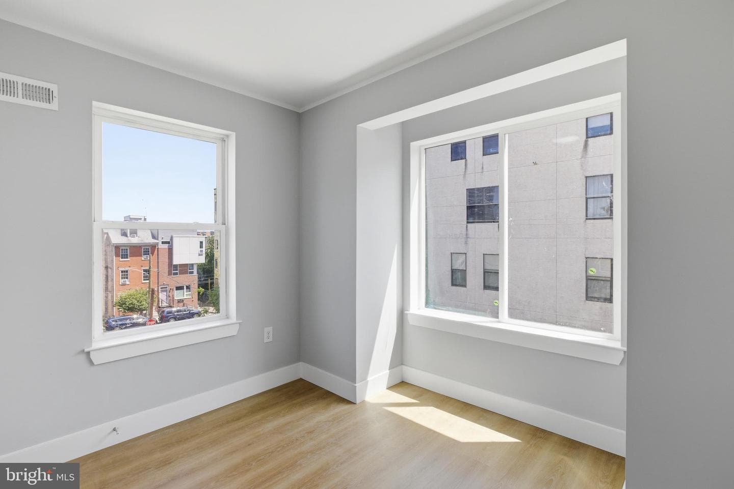 1511 W Flora Street photo 33