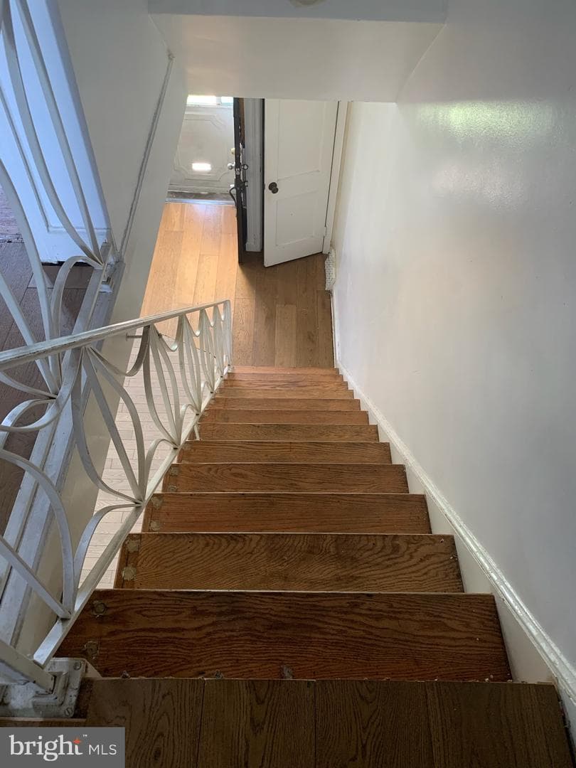 2021 Glenview Street photo 5