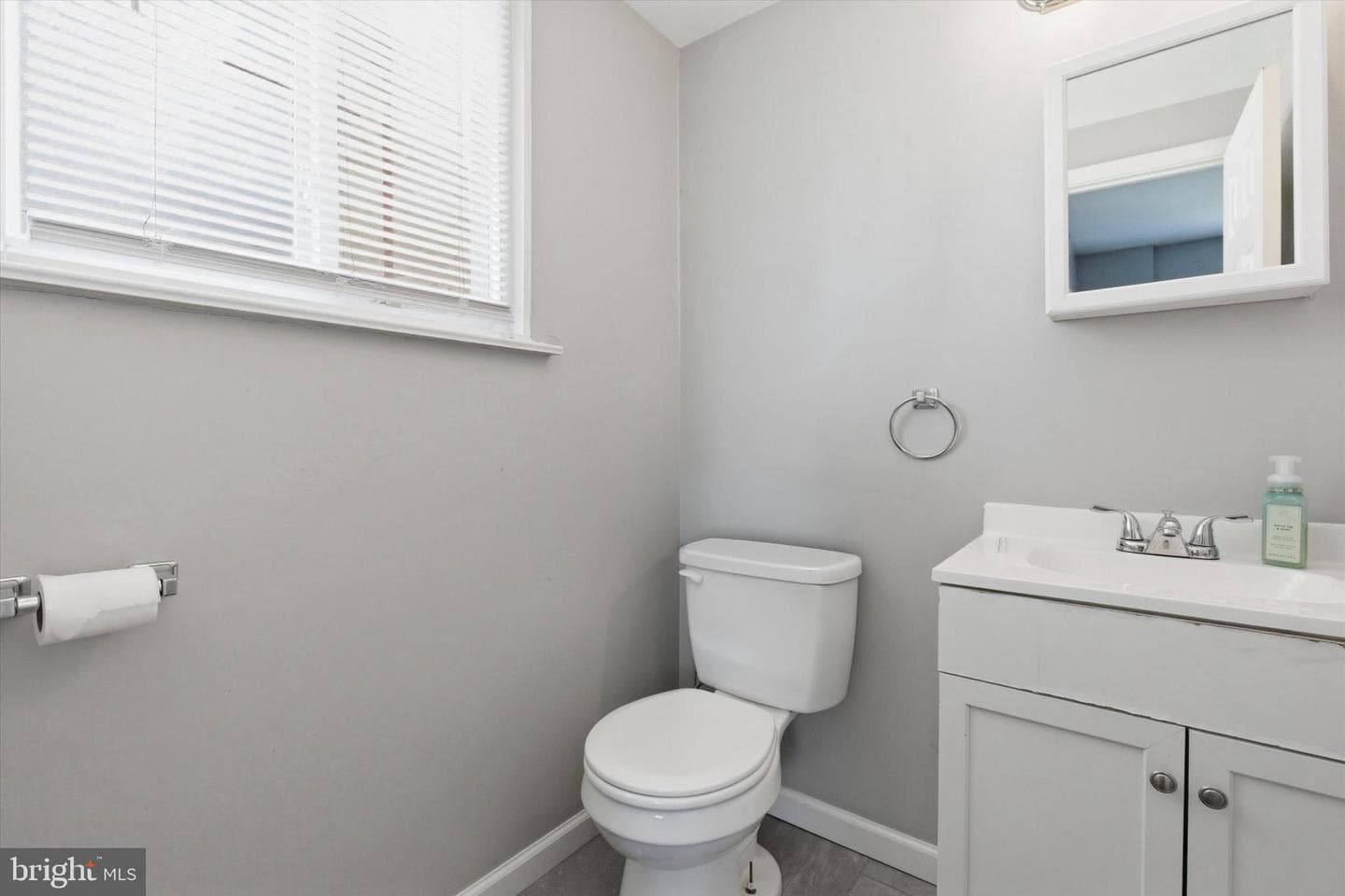 8254 Rodney Street photo 10