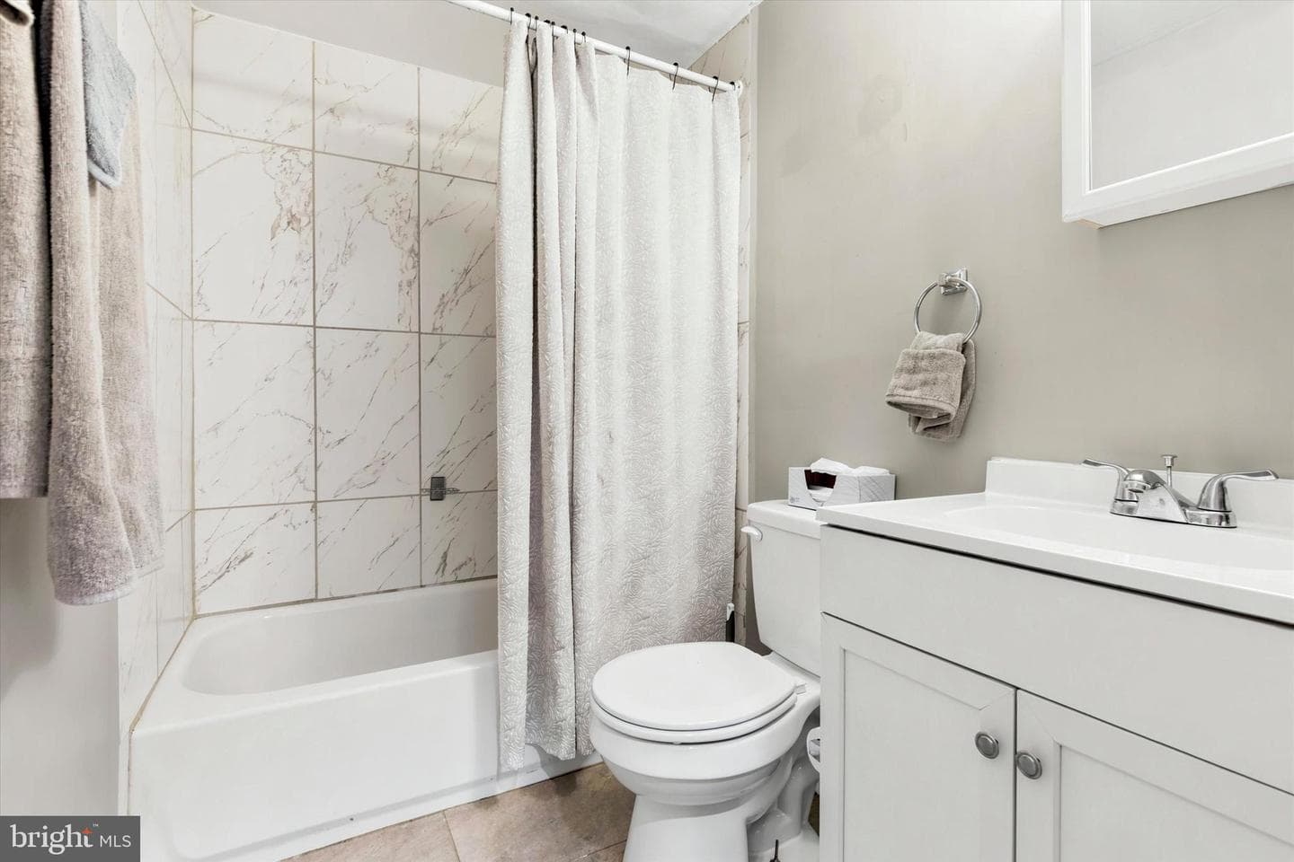 8254 Rodney Street photo 9