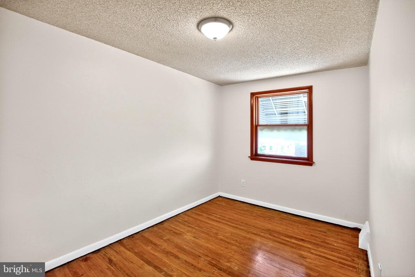 8951 Ashton Road photo 11